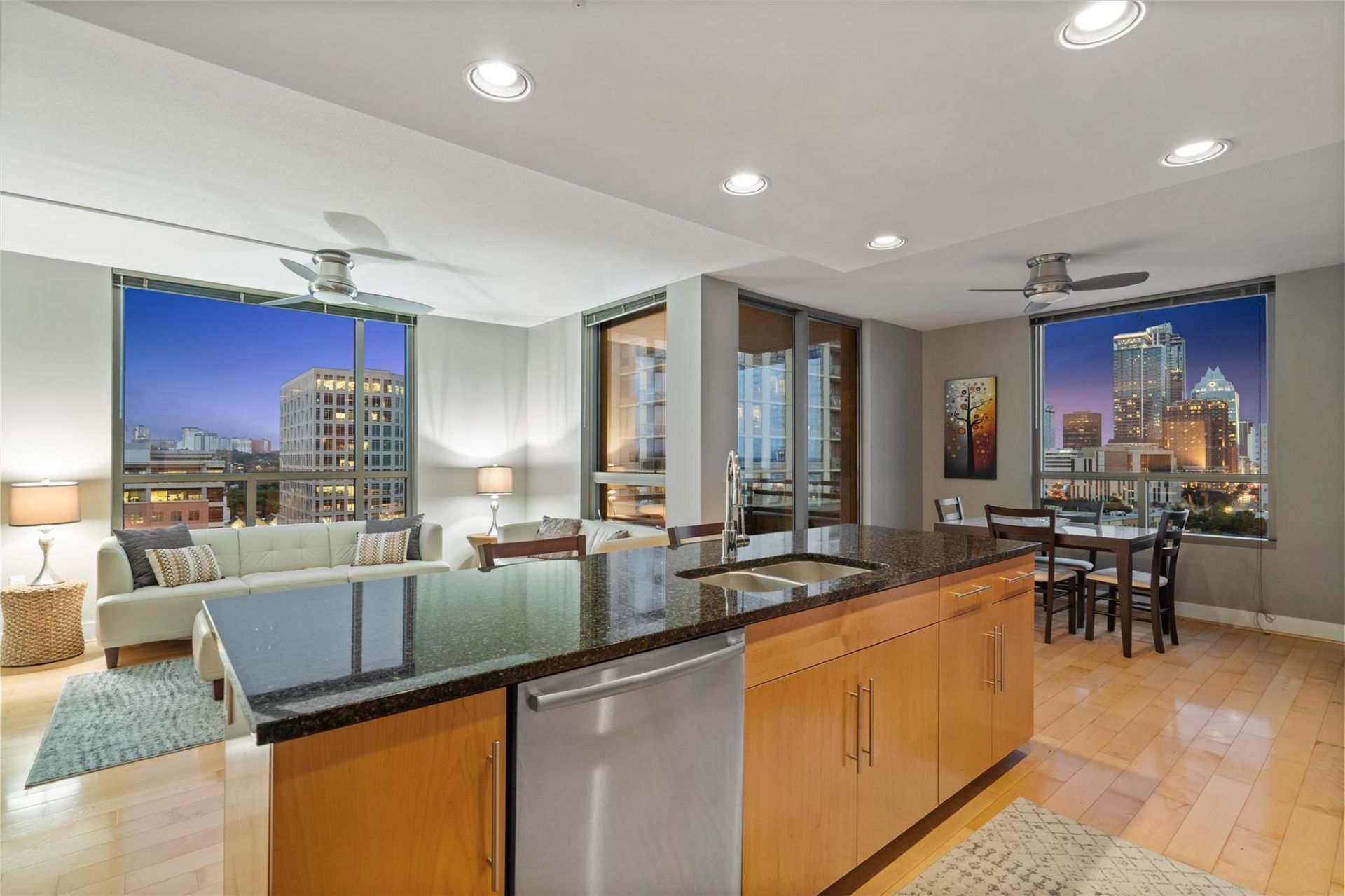 300 Bowie St, Unit 1301, Austin, TX 78703 Main Photo