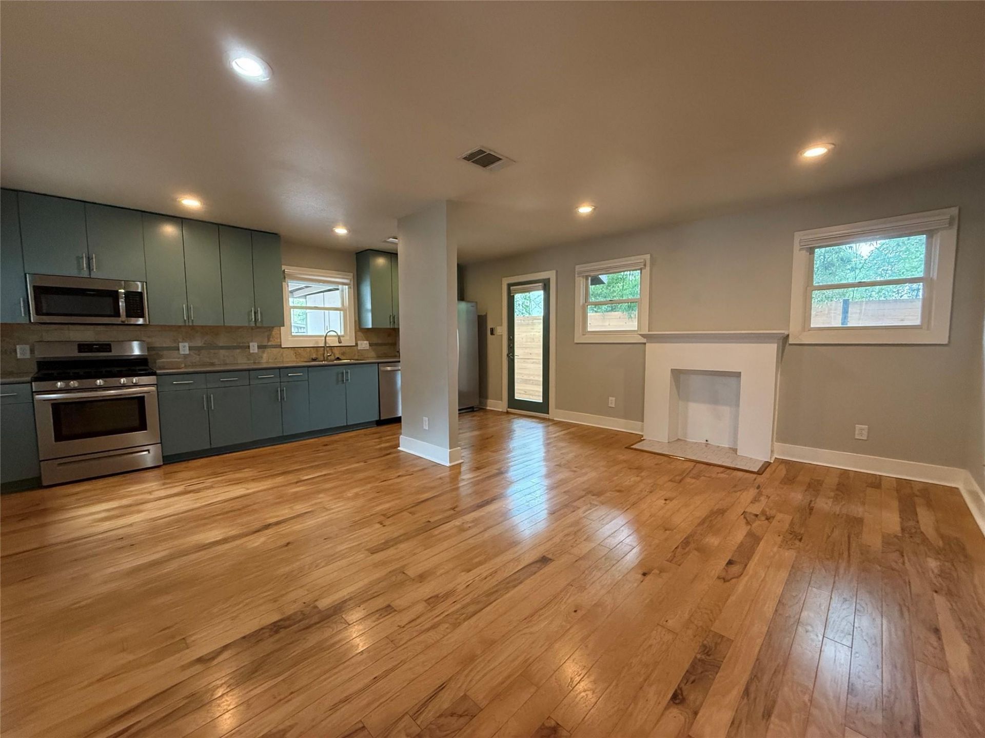 2105 Kinney Ave, Unit B, Austin, TX 78704 Main Photo