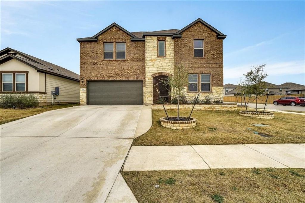 200 Magna Ln, Liberty Hill, TX 78642 Main Photo