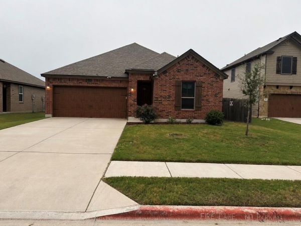 1711 Dragonfly LOOP , Bastrop, TX 78602