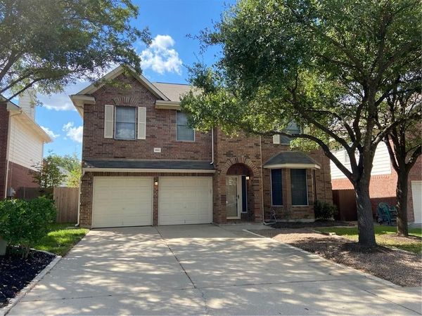 8811 Glen Canyon DR, Round Rock, TX 78681
