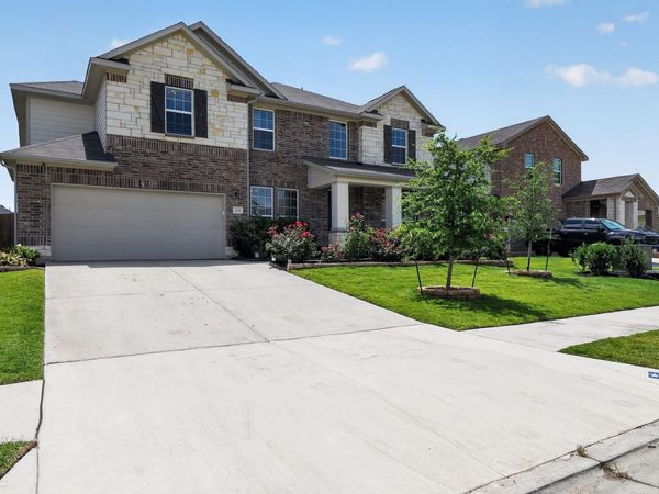 114 Bosco RD , Hutto, TX 78634
