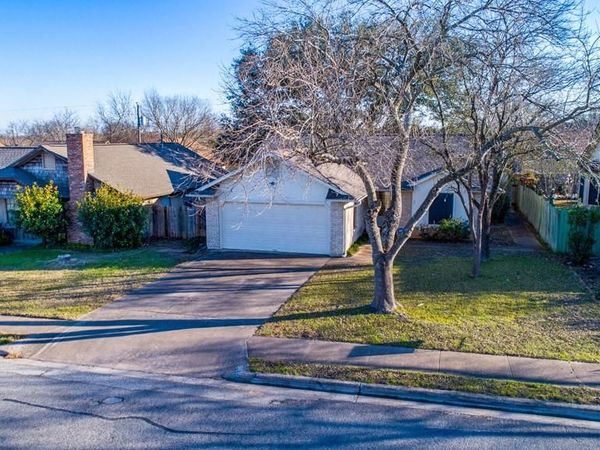1101 Cresswell DR , Pflugerville, TX 78660