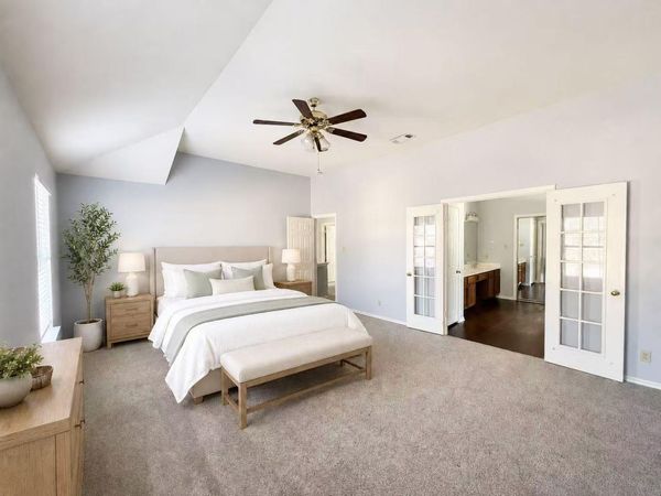 809 Riverlawn DR , Round Rock, TX 78681