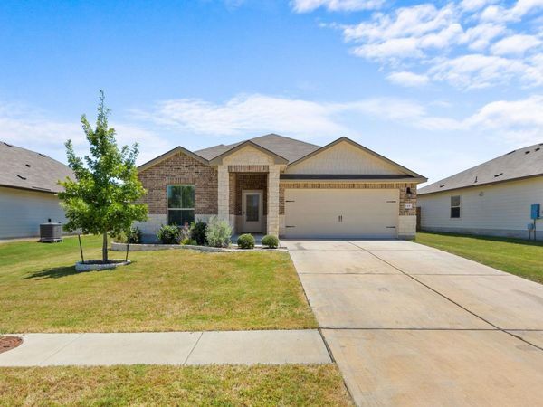 144 Onna ST , Taylor, TX 76574