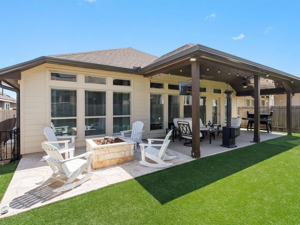 221 Magdalene WAY , Liberty Hill, TX 78642