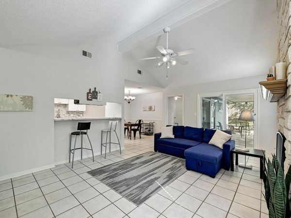 275 Mooring CIR, Unit B, Lakeway, TX 78734
