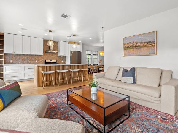 2714 E 2nd ST, Austin, TX 78702