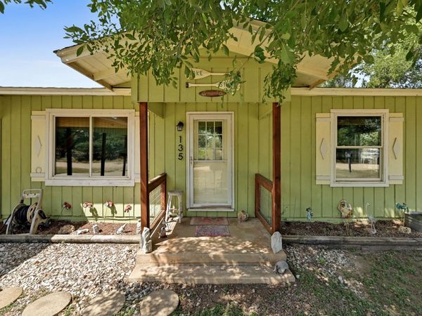 135 E Hickory DR, Granite Shoals, TX 78654