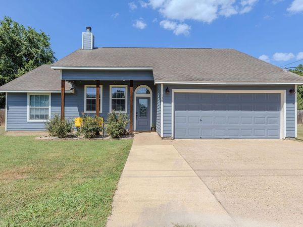 134 Haliimaile LN, Bastrop, TX 78602