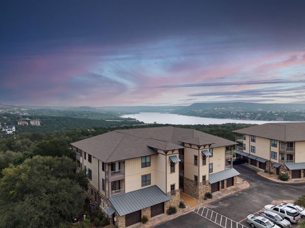 17800 Edgewood WAY, Unit 203, Jonestown, TX 78645