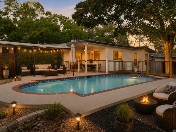 2822 Knight Robin Dr, San Antonio, TX 78209