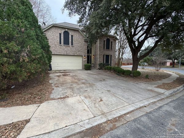 10118 MISSION CRK, Converse, TX 78109