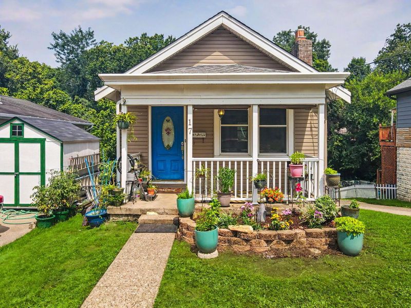 17 Youngs Court, Newport, KY 41071 Photo 1