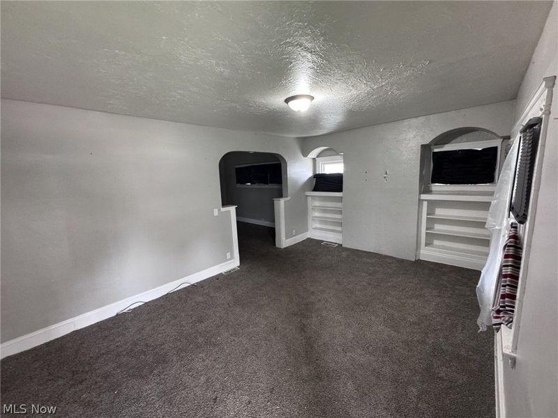 11205 Continental Avenue , Cleveland, OH 44104 Photo 5
