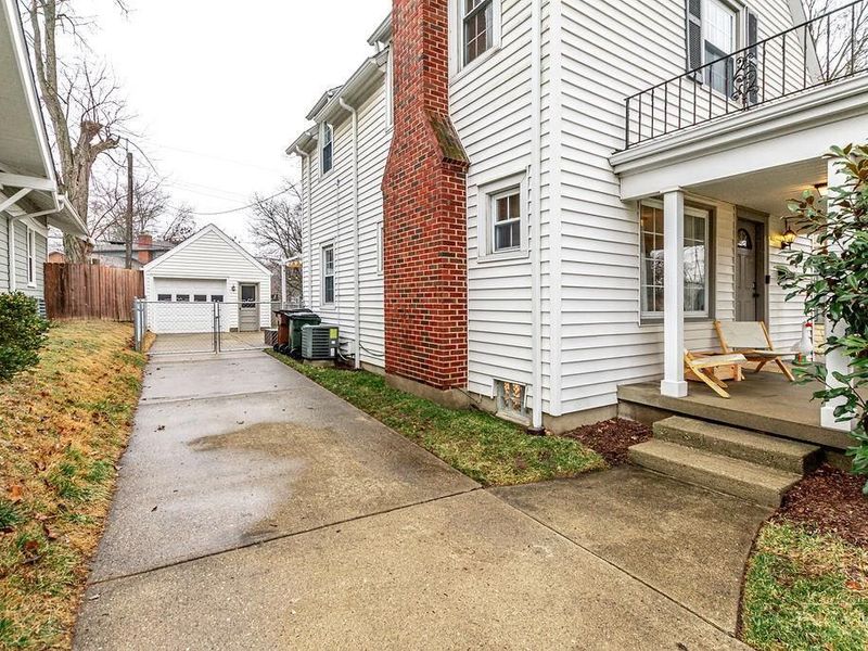 209 Aberdeen Drive, Middletown, OH 45042 Photo 11