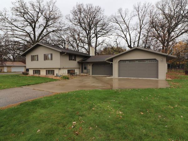 301 Sheyenne Drive , Horace, ND 58047