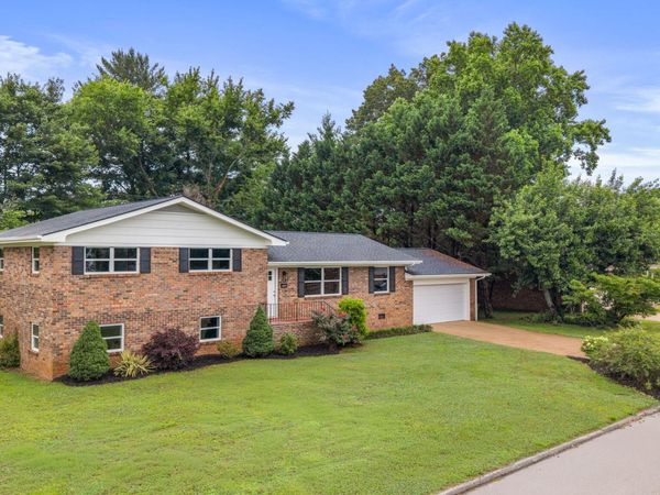 2307 Brookhaven Circle , Chattanooga, TN 37421