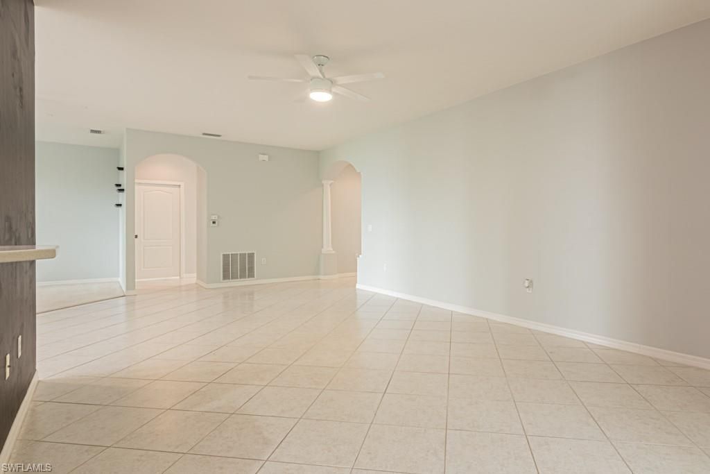 2215 Hawksridge Dr , Unit 802, Naples, FL 34105 Photo