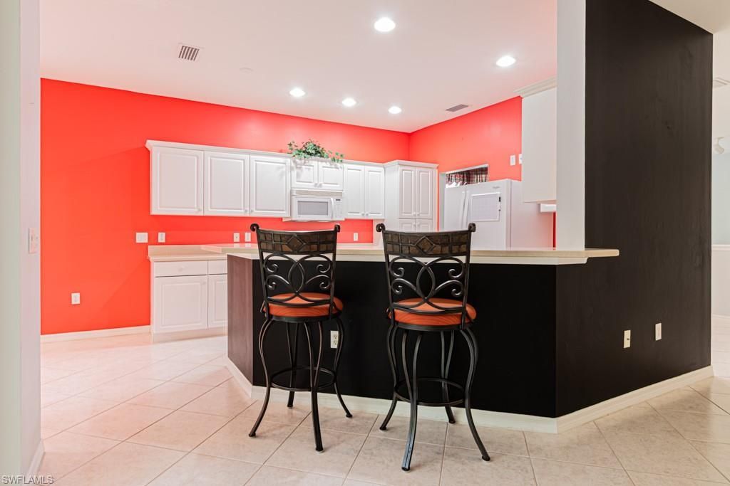 2215 Hawksridge Dr , Unit 802, Naples, FL 34105 Photo