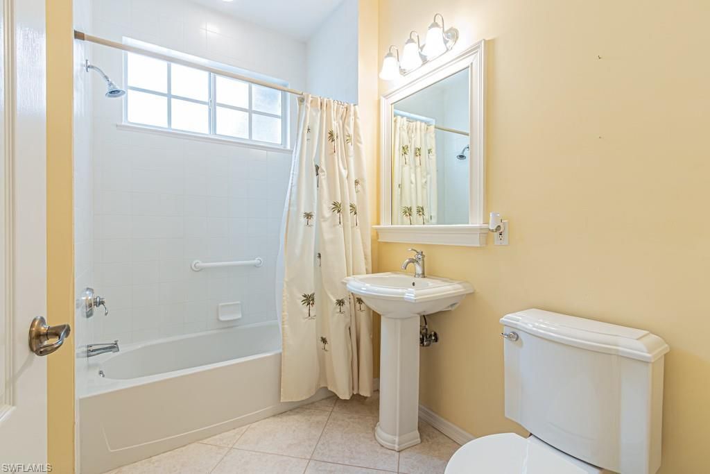 2215 Hawksridge Dr , Unit 802, Naples, FL 34105 Photo