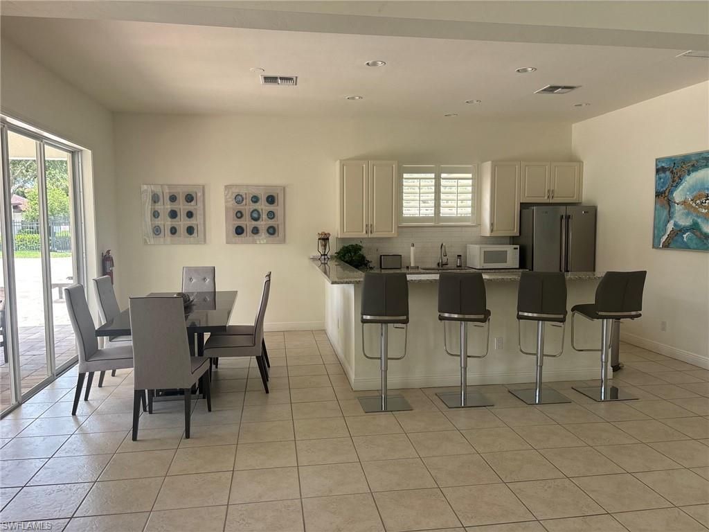 2215 Hawksridge Dr , Unit 802, Naples, FL 34105 Photo