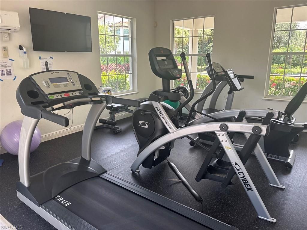 2215 Hawksridge Dr , Unit 802, Naples, FL 34105 Photo
