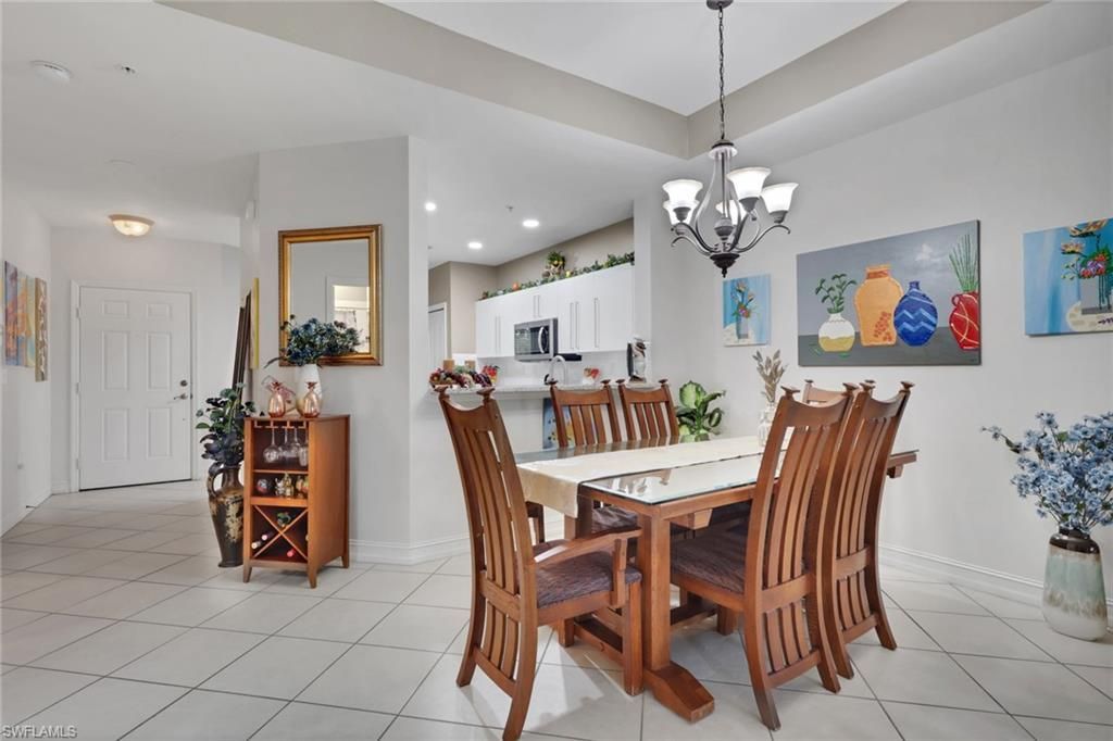7835 Regal Heron Cir, Unit 304, Naples, FL 34104 Photo