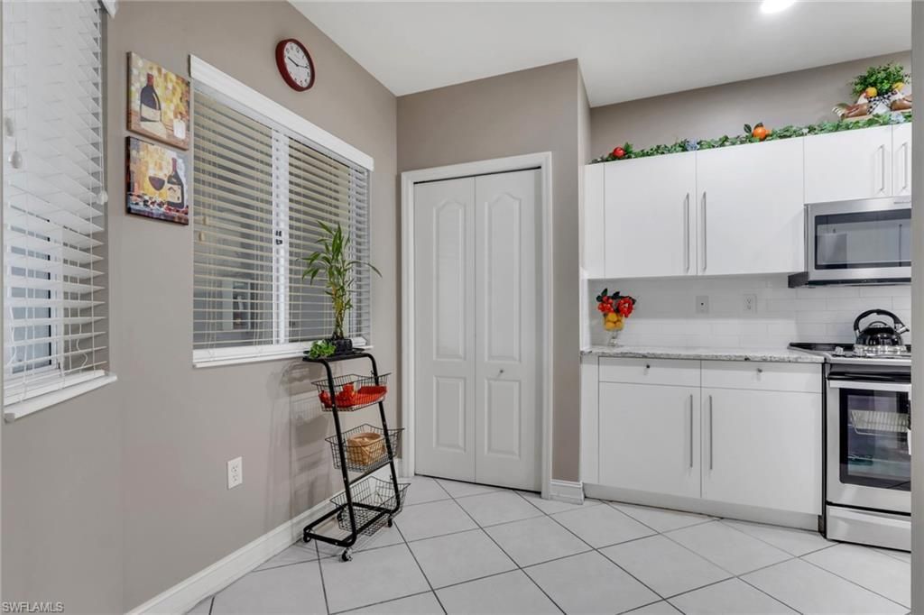 7835 Regal Heron Cir, Unit 304, Naples, FL 34104 Photo