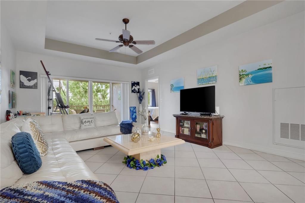 7835 Regal Heron Cir, Unit 304, Naples, FL 34104 Photo