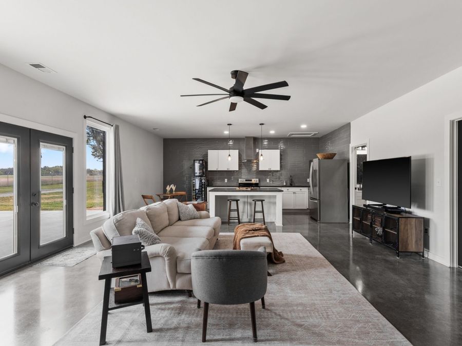 Property Image 61