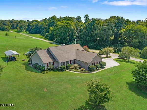 105 County Road 7130 , Athens, TN 37303