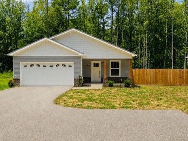 2127 N Royal St , Jackson, TN 38305