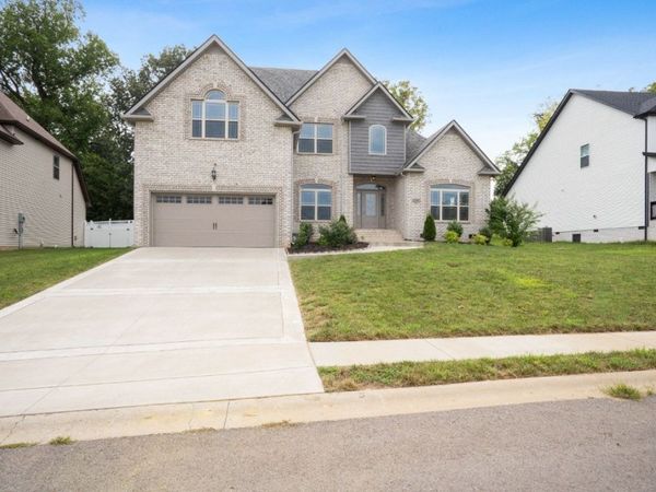 1409 Apple Blossom Rd, Clarksville, TN 37042