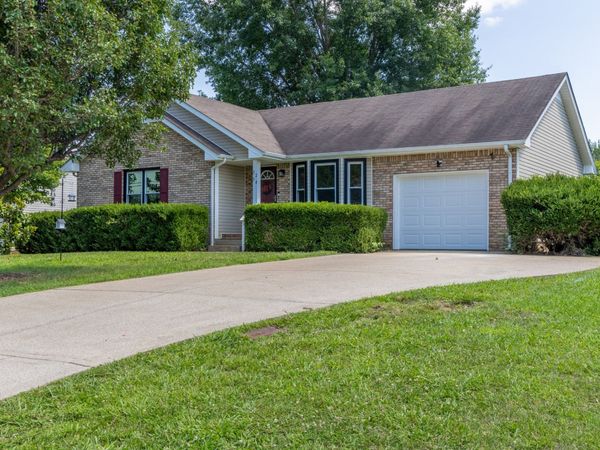 3234 Tabby Dr , Clarksville, TN 37042