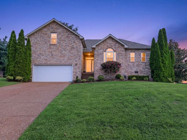 1738 Dryden Dr , Spring Hill, TN 37174