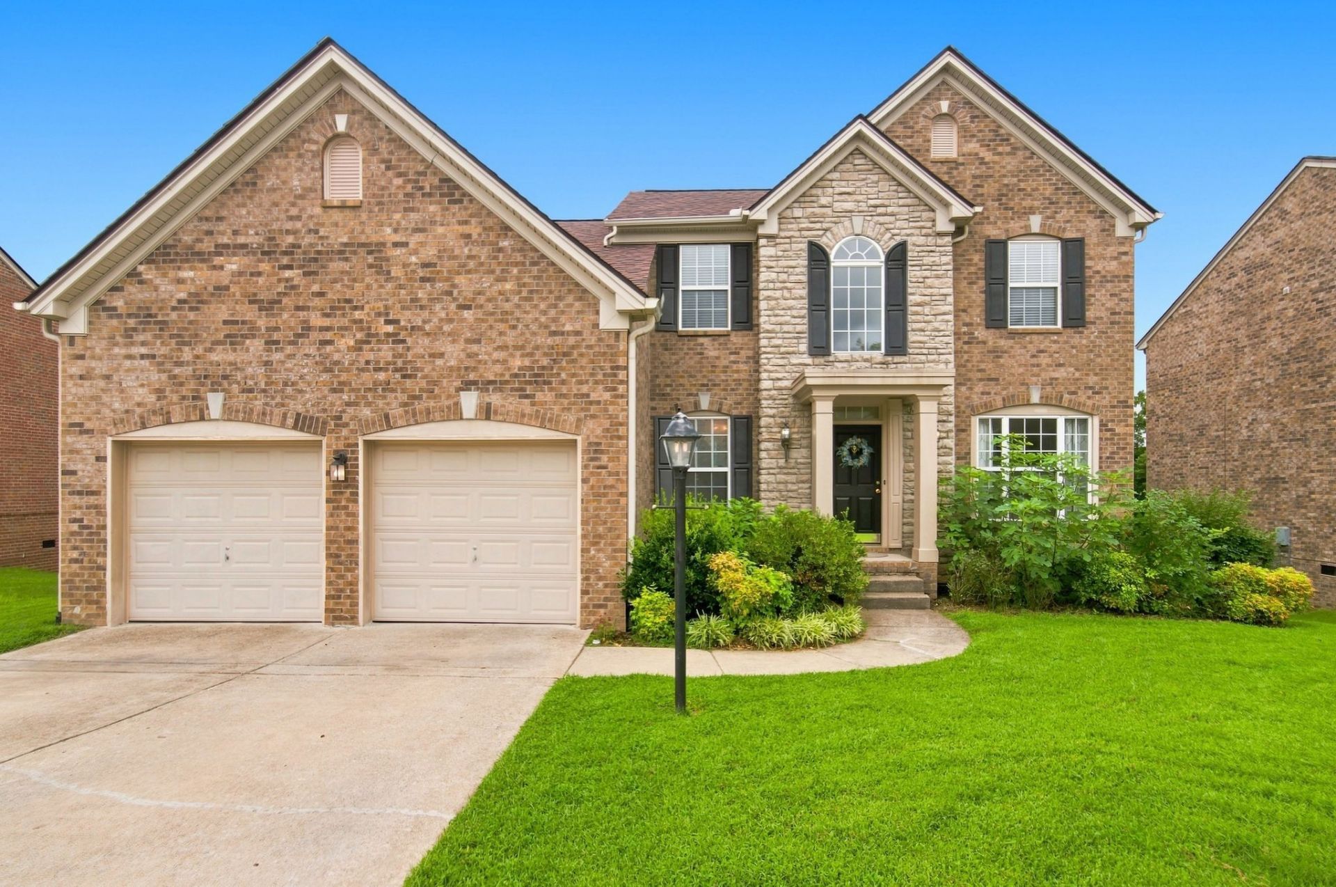 3033 Brookview Forest Dr  Nashville, TN 37211