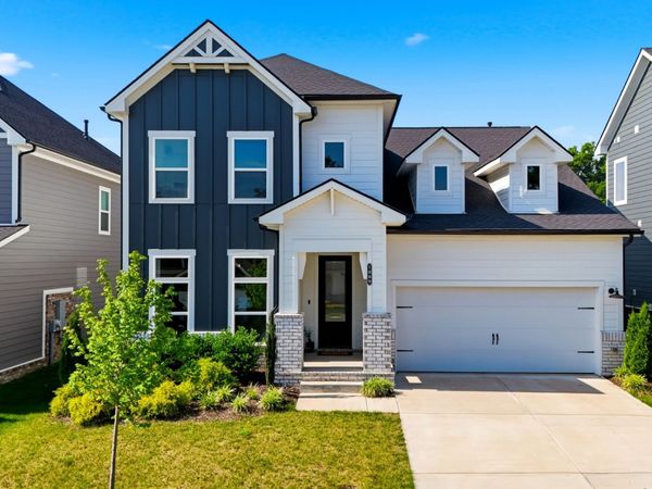 1089 Callaway Dr , Lebanon, TN 37087