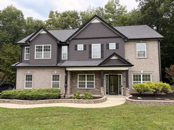 5688 Highway 48 , Cunningham, TN 37052