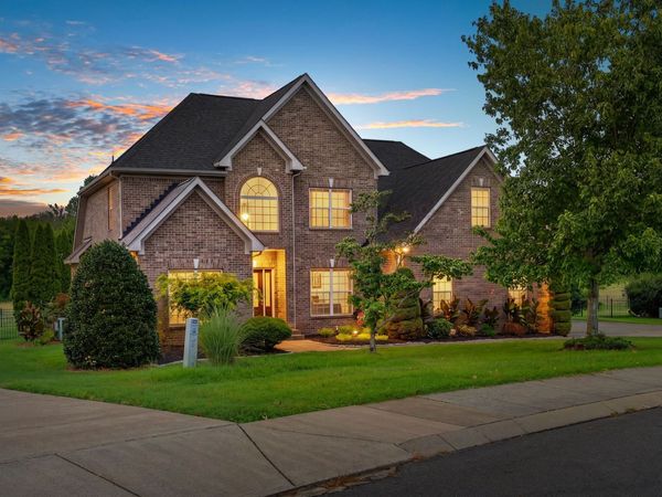 417 Eclipse Dr, Murfreesboro, TN 37129