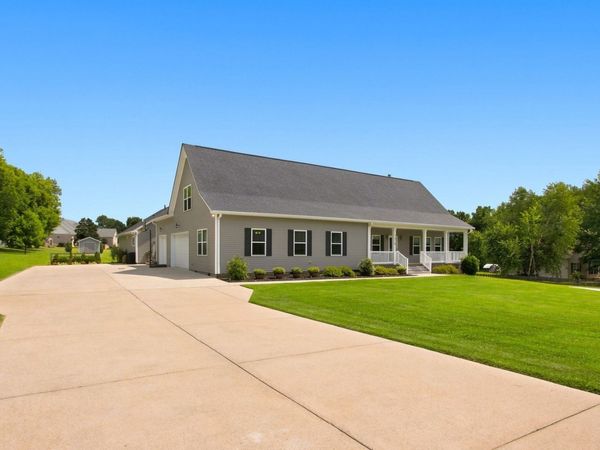 3816 Petty Ln, Columbia, TN 38401