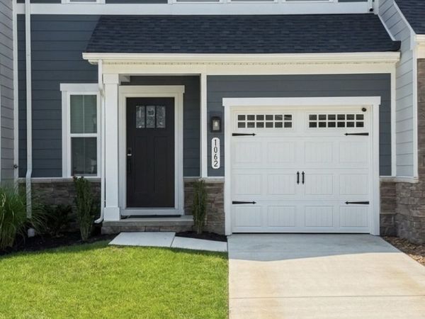 1062 Mountain View Dr , Thompsons Station, TN 37179