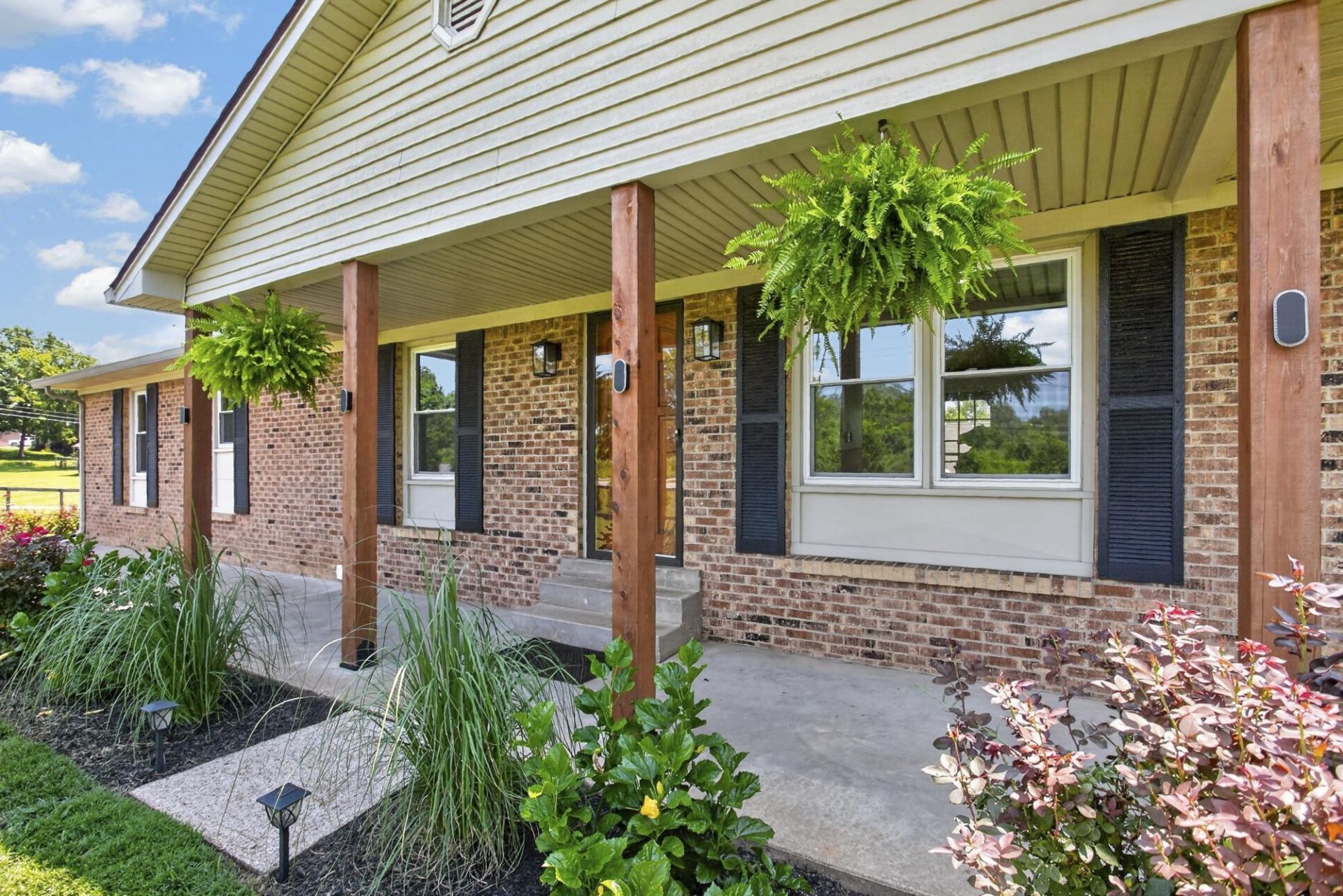 2152 Nashville Hwy N, Columbia, TN 38401 Main Photo