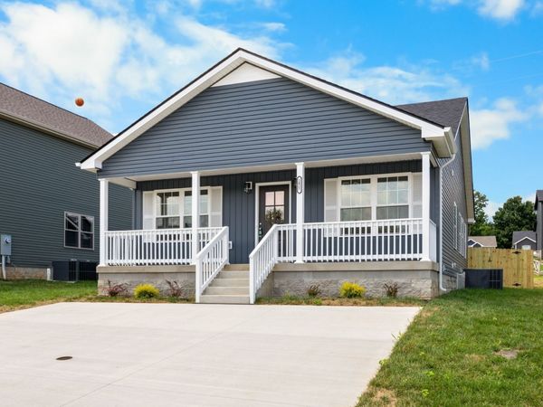 1166 Tybee Dr , Clarksville, TN 37042
