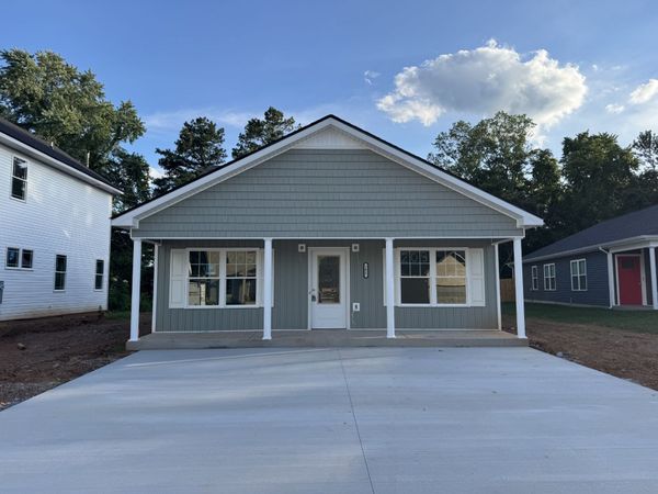2627 Scott Dr , Clarksville, TN 37042