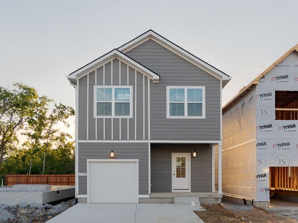 1140 Marlowe Lndg, Nashville, TN 37207