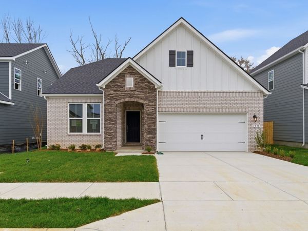 1038 Lionheart Drive, Hermitage, TN 37076