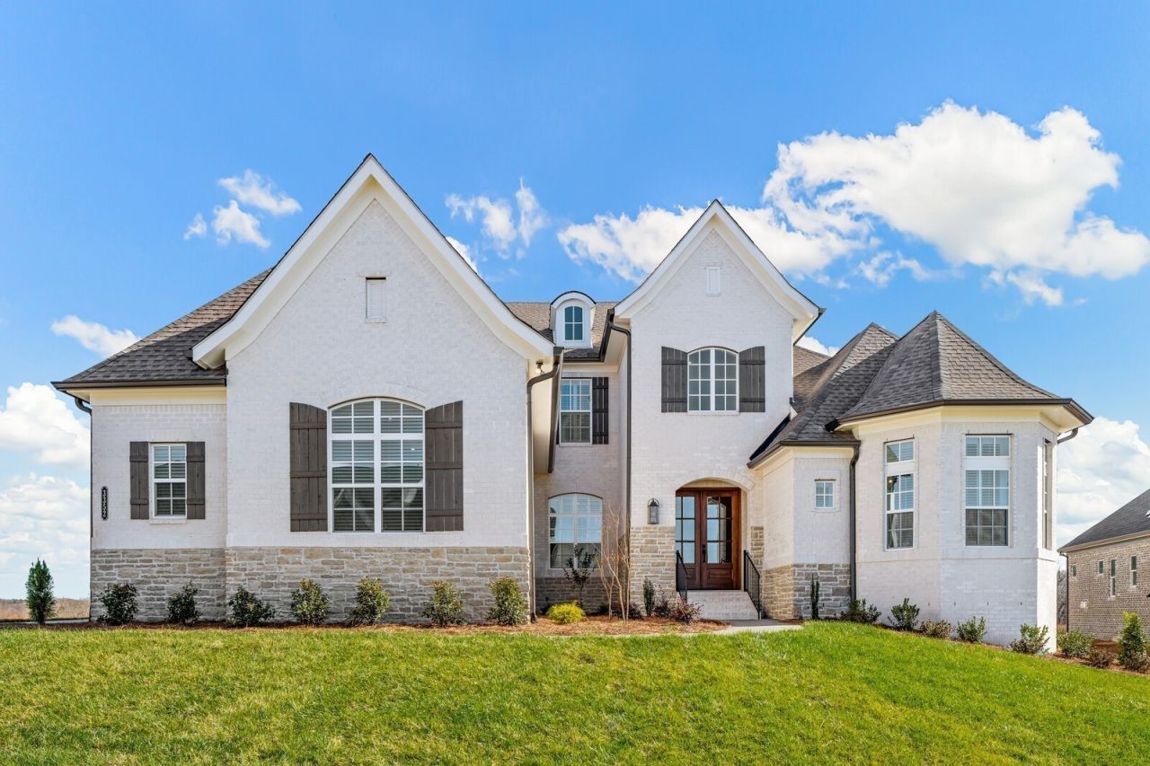 7293 Ruzek Ct , Fairview, TN 37062 Main Photo