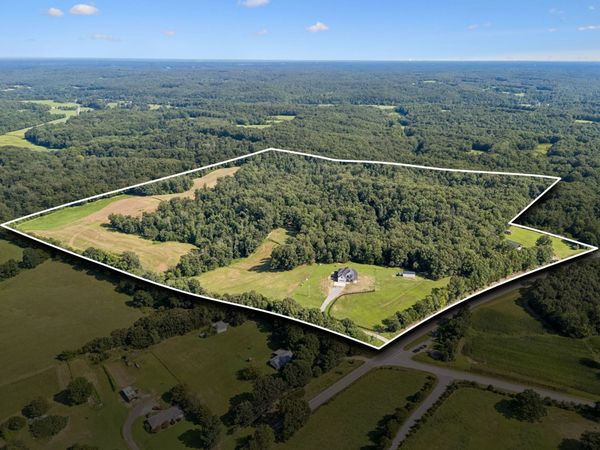 3393 Slayden Marion Rd , Cumberland Furnace, TN 37051