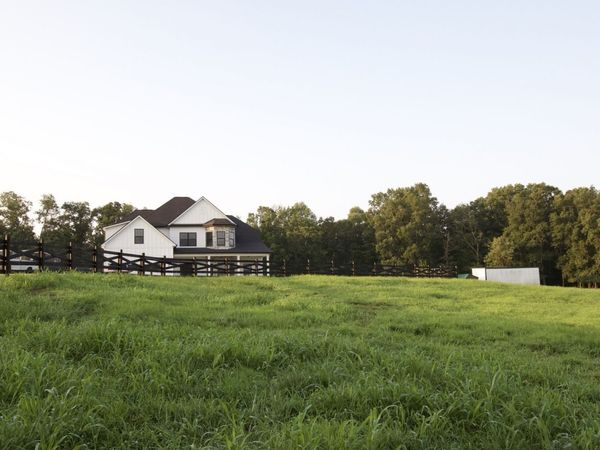 3393 Slayden Marion Rd , Cumberland Furnace, TN 37051